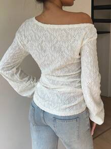 Siren Gaze 女士秋季斜肩刺绣图案T恤 白色蕾丝上衣 白色镂空上衣 白色露肩上衣 - 杏色 - 查看 2
