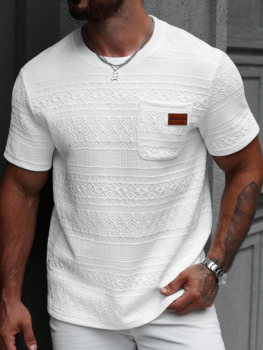 Manfinity CasualCool 男士复古几何提花纯色 T 恤左胸口袋带有徽标，休闲度假派对约会办公室家居户外多功能，是送给男朋友或丈夫的最佳礼物 - 白色 - 查看 1