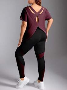 Rhythm Era Bộ đồ thể thao áo thun tay ngắn hở lưng cỡ lớn & quần legging chắp vá màu tương phản - Màu Đỏ Sâu - Xem 2