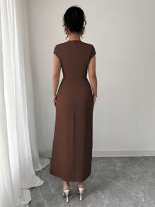 Elenzga 女士优雅简约 V 领褶皱腰落肩袖长裙，适合通勤、办公室、商务、休闲、度假、下午茶，纯色 - 咖啡棕 - 查看 2