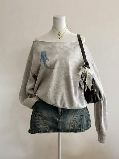 Attitoon 休闲度假风格蓝鲸图案宽松露肩长袖卫衣，适合秋冬季