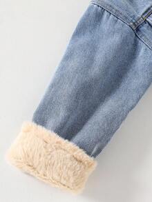 SHEIN TaviRue 男童加厚保暖外套，带领子、口袋和撞色装饰，休闲百搭，适合秋冬季节穿着。