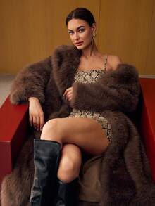 MOTF PREMIUM 女士仿皮草领中长款大衣，秋冬 - 咖啡棕 - 查看 2