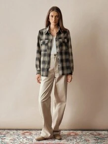 SHEIN LUNE 新年休闲春秋季女式格子印花翻盖口袋衬衫 - 卡其色 - 查看 5