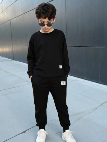 青少年男孩黑色运动衫套装，休闲校园舒适时尚简约实用百搭柔软面料，适合日常、学校、户外、所有季节