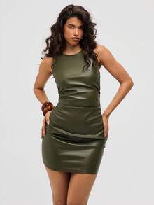 Aloruh 年轻女士音乐节灰绿色 PU 无袖褶皱修身迷你连衣裙 - 橄欖綠 - 查看 5