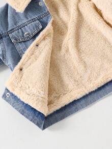 SHEIN TaviRue 男童加厚保暖外套，带领子、口袋和撞色装饰，休闲百搭，适合秋冬季节穿着。