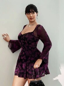 Viva Relle 大码女式花卉印花植绒 V 领喇叭袖荷叶边下摆迷你连衣裙，适合秋季、冬季、机场旅行、派对、正式、性感、露背、复活节、浪漫 - 彩色 - 查看 2