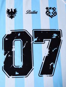 2 件套青少年女孩图案、数字和字母印花蝴蝶结篮球图案 T 恤上衣和黑色工装口袋裤休闲街头装