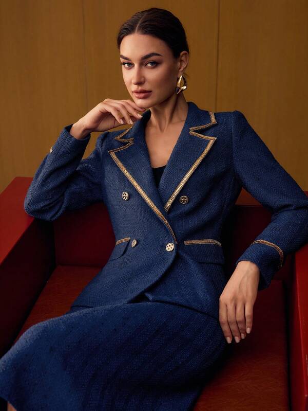 MOTF PREMIUM BLAZER DE DOBLE BOTONADURA CON CUELLO DE SOLAPA Y RIBETE CONTRASTANTE