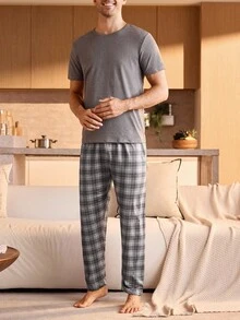 Manfinity Underwear&Sleepwear Basics 2PCS Plus Size Men's Solid Color Short Sleeve Plaid Pants Pajama Set Loungewear Sleepwear