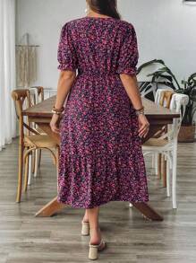 SHEIN VCAY 大码女式花卉印花圆领短款泡泡袖休闲连衣裙 - 彩色 - 查看 2