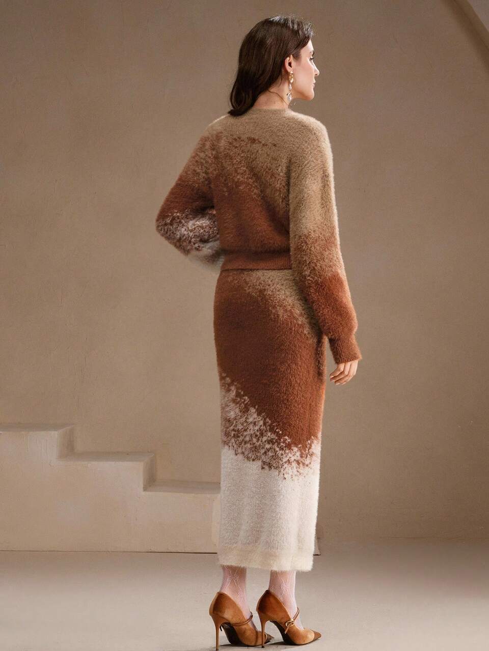 Autumn/Winter New Maillard Color Elegant Crew Neck Long Sleeve Sweater & Fitted Hem Skirt 2 Pieces Set