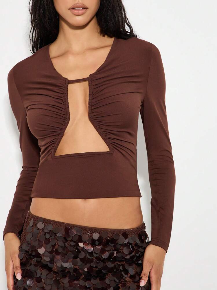 KIZN Long Sleeve Cut Out Front Ruched Crop Top