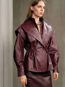 Arave Veste de moto quotidienne pour femmes en tissu PU, avec épaules tombantes, col double couche, grand col cranté, épaulettes matelassées. Veste polyvalente pour le bureau, le club et l'hiver sexy
