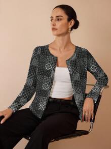 Shutterstock Glamance Jaqueta Casual Minimalista Feminina, Adequada para Verão, Cardigã Estampado, Cardigã Geométrico, Cardigã Leve, Cardigã Feminino, Cardigã Preto, Cardigã Estampa Geométrica - Preto e Branco - Visão 6