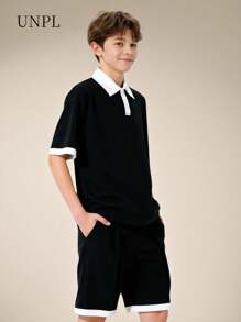 SHEIN 2 件 Vacay Vibes Tween Boy 黑色 Polo 衫，领口和下摆撞色，宽松短袖上衣搭配短裤，适合度假、上学、旅行、街头风格、音乐节等场合，秋冬季