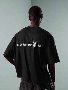 PLAYBOY X SUMWON 常规款兔子标志印花超大 T 恤，后背设计，个性街头风休闲嘻哈时尚图案 T 恤