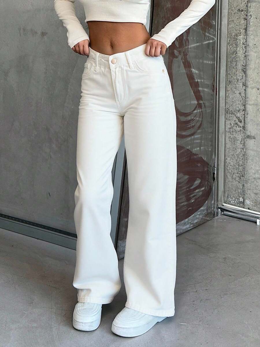 SHEIN Cottnline بنطلون جينز نسائي قصير القامة واسع الساق باللون الأزرق الفاتح 100% قطن - أبيض - مشاهدة 1