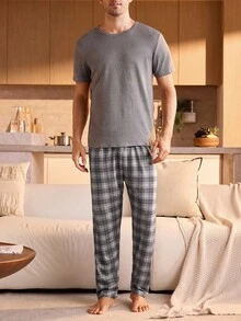 Manfinity Underwear&Sleepwear Basics 2PCS Plus Size Men's Solid Color Short Sleeve Plaid Pants Pajama Set Loungewear Sleepwear