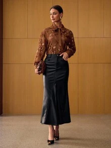 MOTF PREMIUM PU 皮革斜裁美人鱼裙 - 黑色 - 查看 6