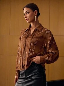 MOTF PREMIUM Áo sơ mi cổ thắt nơ thêu sequin tương phản - màu nâu - Xem 5