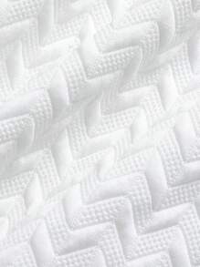 Manfinity Homme Men's Seasonal Trapezoidal Jacquard Fabric Short Sleeve T-Shirt With Contrast Pocket, Soft Collar Trim, Comfortable Ribbed Round Neck, Stylish Casual Wear For Gatherings, Vacation, Office, Dates, Great Gift For Boyfriend Or Husband