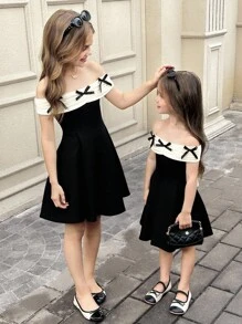 SHEIN 年轻女孩对比色蝴蝶结露肩镂空迷你连衣裙，黑色，返校节连衣裙，秋季连衣裙，返校节连衣裙，对比色蝴蝶结，拼接设计，无袖迷你连衣裙 - 黑與白 - 查看 9