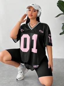 SHEIN EZwear 大码女式夏季至初秋休闲运动 T 恤，幸运数字 01 和加州字母印花，轻质面料拼接，V 领宽松长袖运动衫 - 彩色 - 查看 4