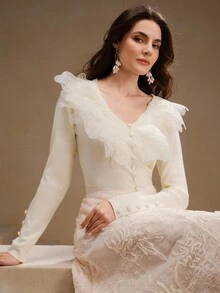 Anewsta Women's Elegant Dignified Elegant 3D Lace Petal V-Neck Sweater, High-End Design - White - View 1