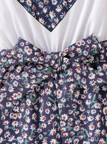 SHEIN Vintaside Kids 小女童小碎花和愛心圖案腰帶連身短褲