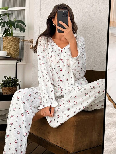 SHEIN Women's Floral V-Neck Long Sleeve Top & Wide Leg Pants Pajama Set, Fresh & Cute Floral 2 Pieces Pajama Set, Comfy Sleepwear Set, Fall Winter Clothes