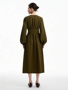 Aalyst Olivgrüner modischer minimalistischer D-Schnallen Gürtel Dekor Design, Damen Lässig Pendler Kleid - Armeegrün - Übersicht 2