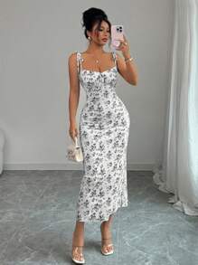 Rafferiza 女士优雅蝴蝶印花长裙 - 黑與白 - 查看 3