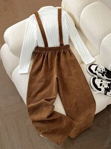 SHEIN Bộ đồ liền thân 2 món vải nhung kẻ sọc có nút cài điều chỉnh được cho bé gái mùa thu/đông, quần yếm màu trơn dệt kim và áo thun cổ lọ tay dài ôm vừa vặn, màu nâu, phù hợp mặc thường ngày, ngày lễ, ở nhà, trở lại trường - màu nâu - Xem 2