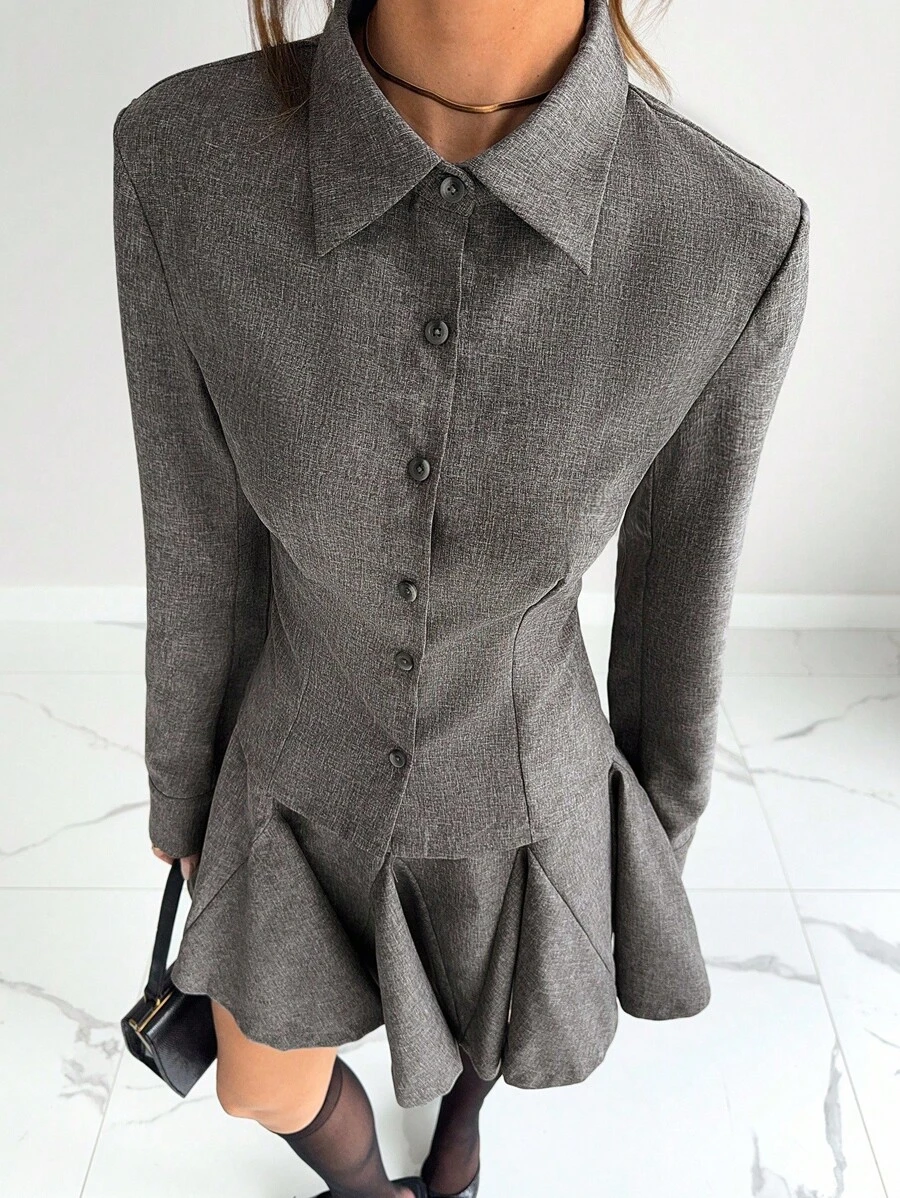 Siren Gaze Bộ 2 món áo thun tay dài màu trơn, cài nút thời trang và chân váy midi nhún bèo nhún cho nữ - Xám - Xem 1