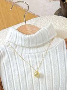 SHEIN Bộ đồ liền thân 2 món vải nhung kẻ sọc có nút cài điều chỉnh được cho bé gái mùa thu/đông, quần yếm màu trơn dệt kim và áo thun cổ lọ tay dài ôm vừa vặn, màu nâu, phù hợp mặc thường ngày, ngày lễ, ở nhà, trở lại trường - màu nâu - Xem 5