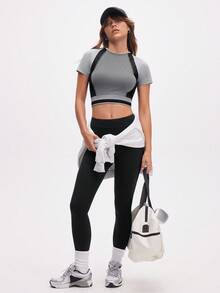 Eassivo Eassivo 女式条纹短袖短款修身休闲健身运动T恤 - 黑與白 - 查看 7