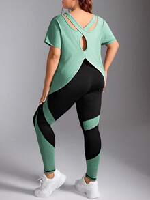 Rhythm Era Conjunto deportivo de pantalón y top de manga corta de unicolor minimalista para talla grande. Tops de activewear de talla grande, ropa de gimnasio de talla grande, tops de activewear curva, conjuntos de yoga de talla grande, ropa de entrenamiento para mujeres de talla grande