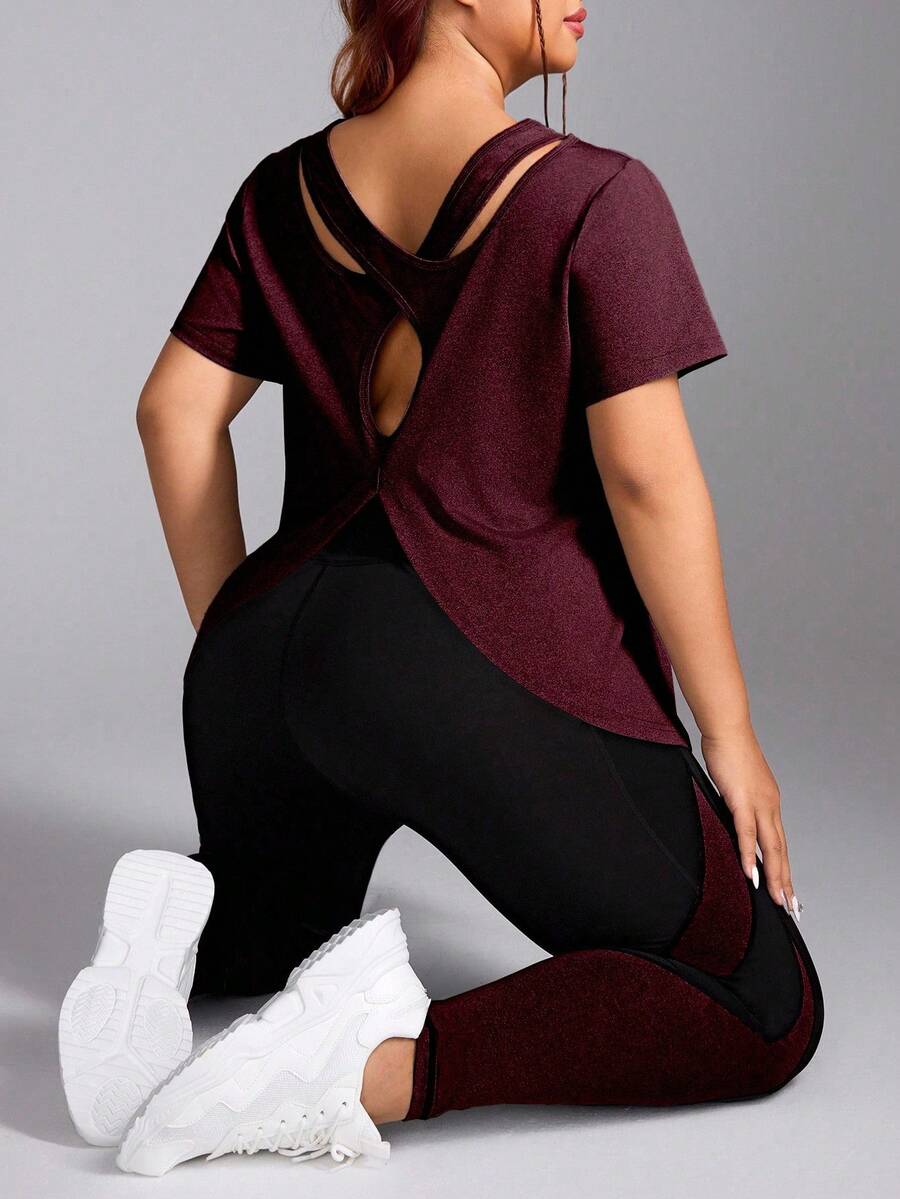 Rhythm Era Bộ đồ thể thao áo thun tay ngắn hở lưng cỡ lớn & quần legging chắp vá màu tương phản - Màu Đỏ Sâu - Xem 1