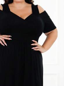 Pretty and Ole Plus Cold Shoulder Split Thigh Dress Long Evening Dresses - Black - View 3
