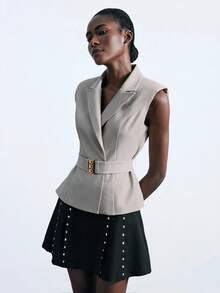 Maija 2025 金属扣设计翻领修身宽肩女背心无袖西装外套女背心女无袖S码秋冬女士 - 白色 - 查看 5