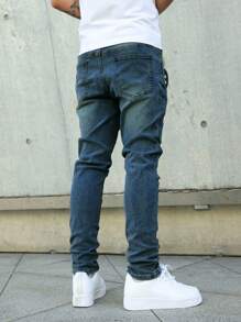 Manfinity LEGND Men's Casual Washed Distressed Slim Fit Jeans Stretch Regular Washed Slim Fit Thrashed Denim - Medium Wash - View 2