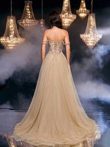 Glamrae 优雅奢华仿珍珠串珠刺绣蕾丝露肩薄纱超蓬松连衣裙，适合婚礼、活动、单身派对、度假、庆典、正式礼服（重度装饰） - 金色 - 查看 4