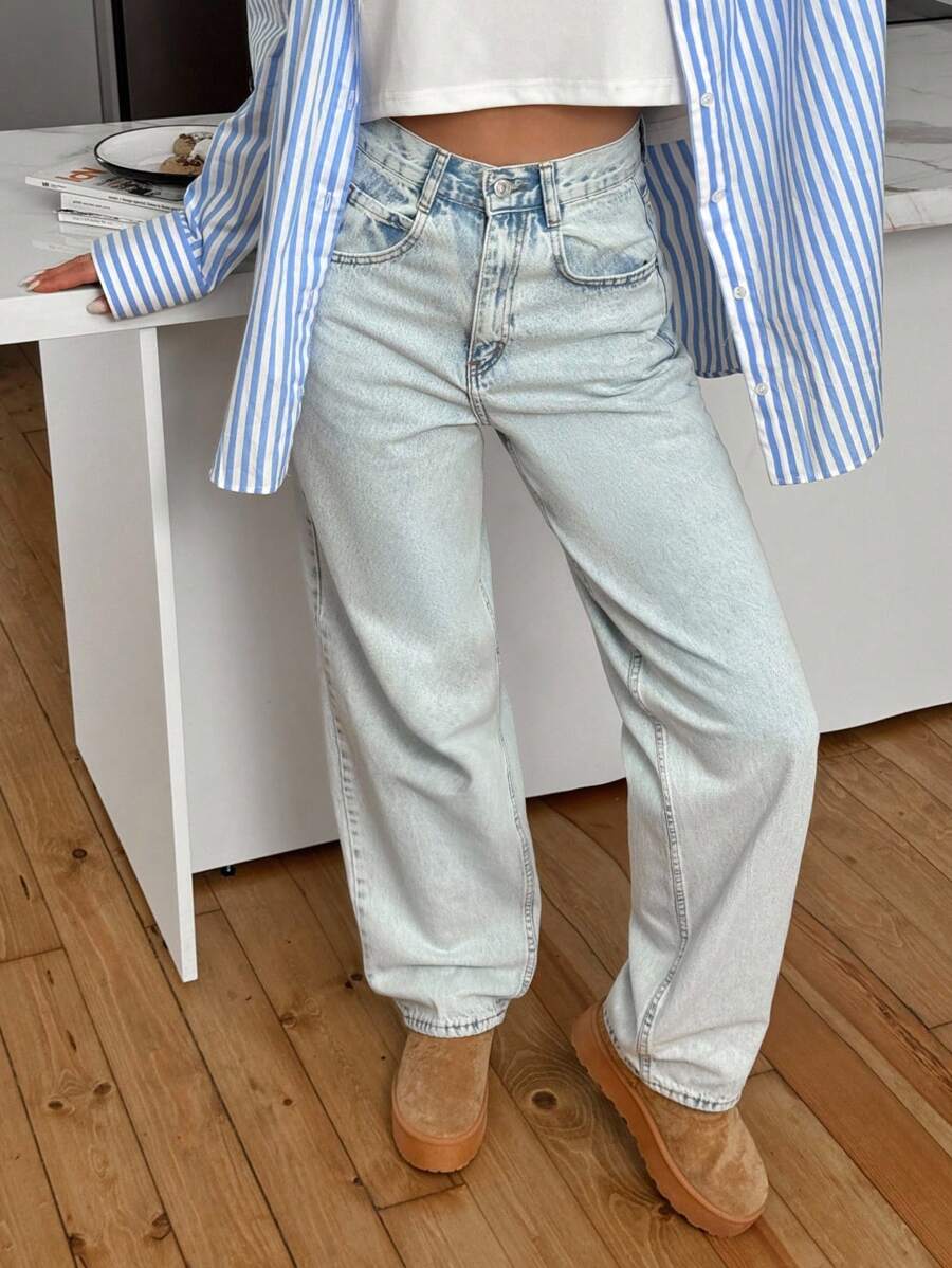 EURMUSE 100%Cotton WOMEN FASHIONABLE STRAIGHT JEANS - Medium Wash - View 1