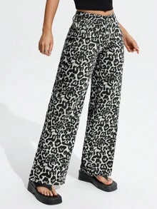 SHEIN PETITE Quần jean ống đứng dáng rộng, túi họa tiết da báo dành cho nữ - Đen và trắng - Xem 3