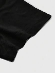 ROMWE MEN Goth Áo thun thoải mái có họa tiết chữ thập đính đá đỏ, thương hiệu thường ngày - màu đen - Xem 3