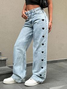 EURMUSE 100% Cotton HIGH RISE HEART EMBROIDERY DETAIL WIDELEG JEAN - Light Wash - View 4