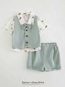 Cozy Pixies 3 قطع بدلة رسمية للأطفال الصبيان تتكون من قميص بياقة بولو بنمط غزال كرتوني مع ربطة عنق، صدرية بدون أكمام، وشورت بخصر مطاطي - متعدد الألوان - مشاهدة 1