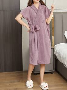 SHEIN 1pc Coral Fleece Pineapple Pattern Cute Embroidered Sleeveless Bathrobe Home Clothes Wearable Bath Towel Cardigan Style Women's Bathrobe Robe Home Robe Soft And Absorbent - Purple - View 8